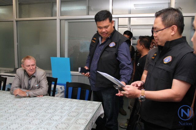 รวบหนุ่มออสซี่
หัวหน้าขบวนการอุ้มเรียกค่าไถ่
หนีซุกโรงแรมย่านสุขุมวิท
อ้างไม่รู้ว่ามีหมายจับติดค้าง