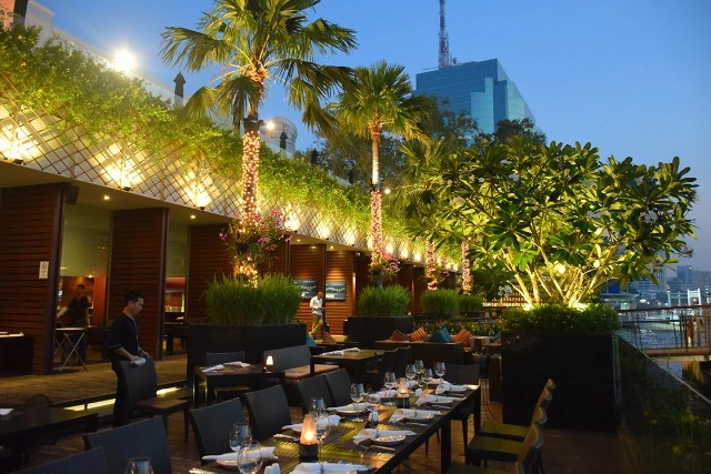 อร่อยปักหมุด : Riverside Grill บรรยากาศริมน้ำที่ Royal Orchid Sheraton