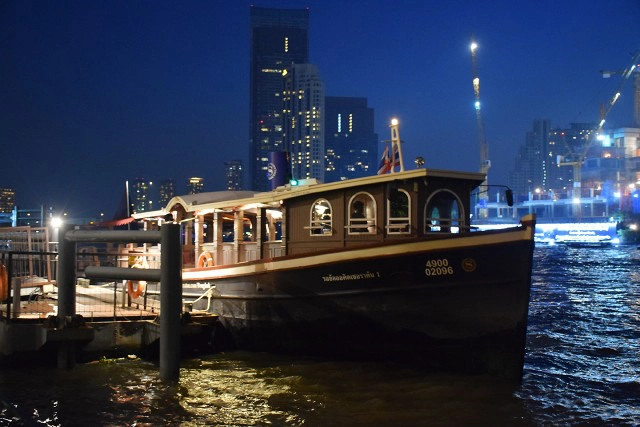 อร่อยปักหมุด : Riverside Grill บรรยากาศริมน้ำที่ Royal Orchid Sheraton