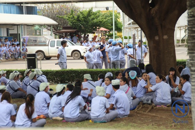 พนักงาน บ.ยาโน่ 304 ร่วมพันคน
ปักหลักเรียกร้องโบนัส
เผยเคยจ่าย 3.5 เดือน ปีนี้เหลือ 1.5 เดือน