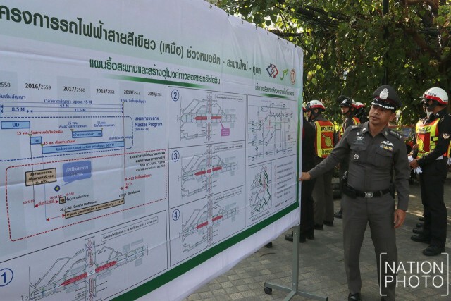 บรรยากาศช่วงเช้า ก่อนปิดสะพานข้ามแยกรัชโยธิน