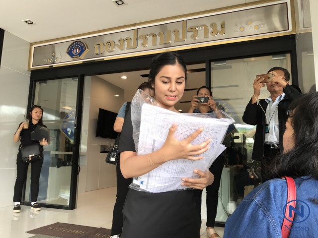 หลาน"พลทหารปรีชา"ร้องกองปราบ
เอาผิด ตร.ตำรวจชุดจับเธอส่งแดนใต้
ยันร้องทัพบกถอดยศนายทหารทำผิด