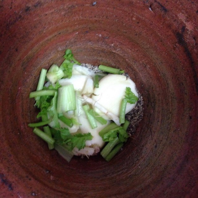 ครัวน้าคม : หมูก้อนทรงเครื่องทอด เมนูอาหารง่ายๆ เด็กผู้ใหญ่ทานได้หมด