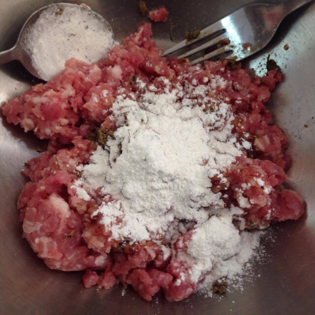 ครัวน้าคม : หมูก้อนทรงเครื่องทอด เมนูอาหารง่ายๆ เด็กผู้ใหญ่ทานได้หมด