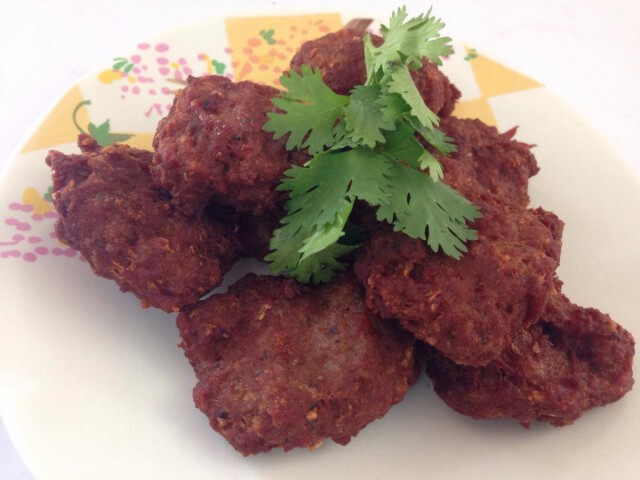ครัวน้าคม : หมูก้อนทรงเครื่องทอด เมนูอาหารง่ายๆ เด็กผู้ใหญ่ทานได้หมด