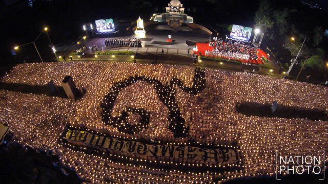 ภาพมุมสูง "พยาบาลของพระราชา" ร่วมแปรอักษรเป็นเลข ๙ รำลึกในพระมหากรุณาธิคุณ