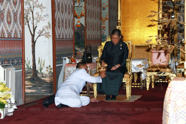 สมเด็จพระเทพฯ เสด็จฯพระพิธีธรรมสวดพระอภิธรรมพระบรมศพ