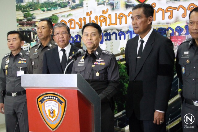 ปิดการจราจรข้ามแยกรัชโยธินเต็มรูปแบบ 24 ชั่วโมง เริ่ม 4 ทุ่มคืนนี้ - 1 สัปดาห์ประเมินผลอีกครั้ง