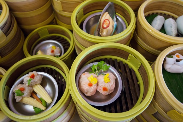 10 พิกัดเมนูเด็ดและที่เที่ยวสุดชิลใน "ตรัง" ที่จะทำให้คุณอยากเก็บกระเป๋าไปเที่ยวด่วน!