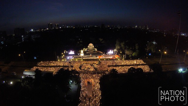 ภาพมุมสูง "พยาบาลของพระราชา" ร่วมแปรอักษรเป็นเลข ๙ รำลึกในพระมหากรุณาธิคุณ
