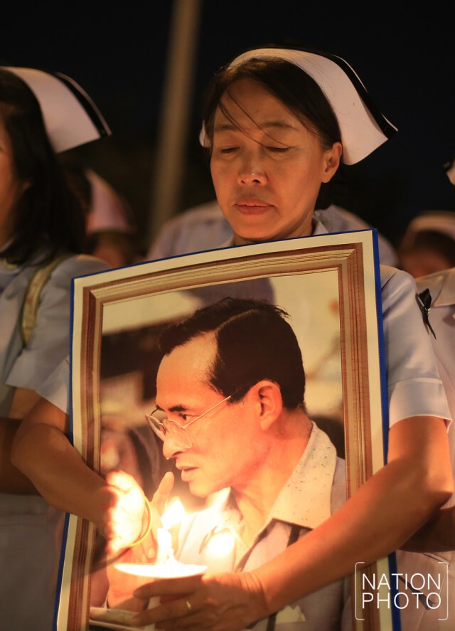 "พยาบาลของพระราชา"
พยาบาลจากทั่วประเทศ ร่วมแปรอักษรเป็นเลข ๙ รำลึกในพระมหากรุณาธิคุณ