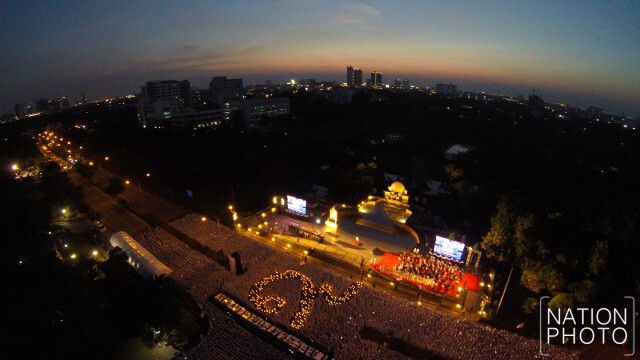 ภาพมุมสูง "พยาบาลของพระราชา" ร่วมแปรอักษรเป็นเลข ๙ รำลึกในพระมหากรุณาธิคุณ