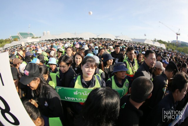 อัศวิน ร่วมกิจกรรม Big Cleaning "ทำดี เพื่อพ่อ"