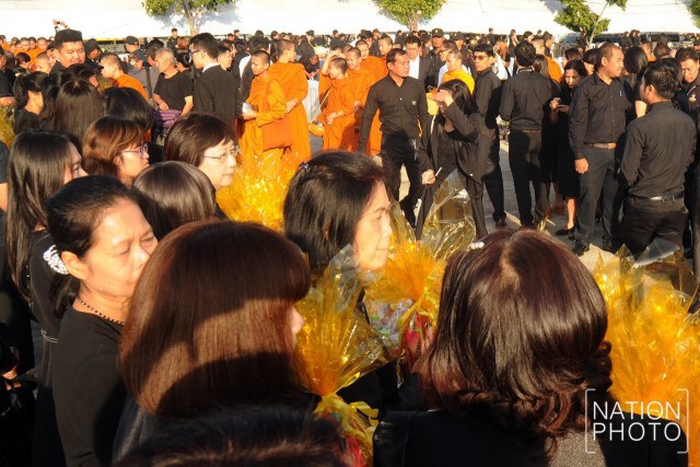 ขรก.กทม. ร่วมบำเพ็ญกุศลปัญญาสมวาร ณ ลานคนเมือง