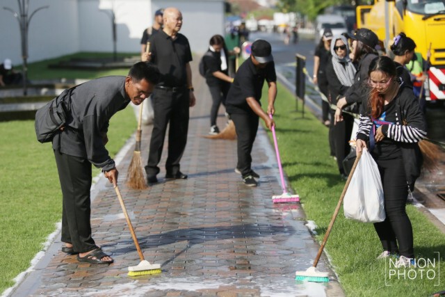 อัศวิน ร่วมกิจกรรม Big Cleaning "ทำดี เพื่อพ่อ"
