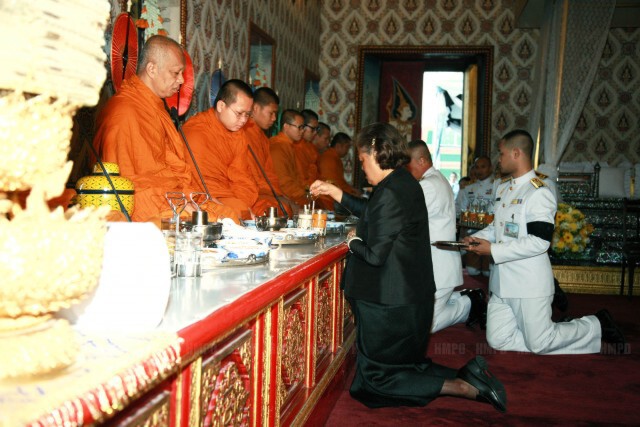 สมเด็จพระเทพฯ เสด็จฯ ถวายภัตตาหารเช้าแด่พระพิธีธรรมฯ