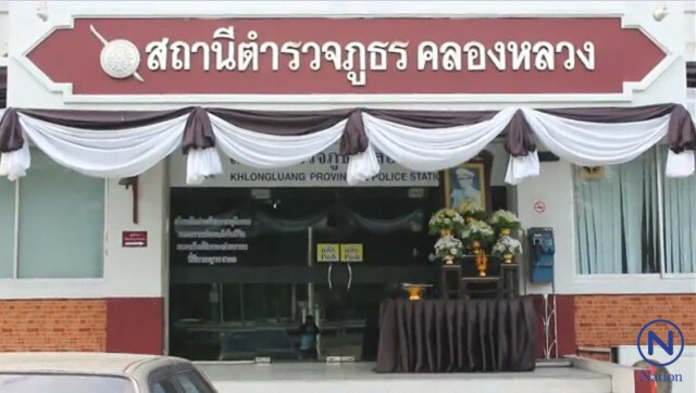 นักข่าวเฝ้ารอ เจ้าหน้าที่แจ้งจับรักษาการเจ้าอาวาสวัดพระธรรมกาย