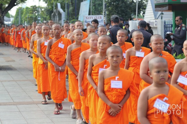 พม.บวชเพื่อพ่อหลวง 561 รูป