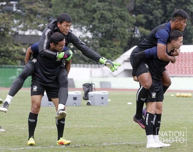 "ช้างศึก" ลงซ้อมสนามเทพหัสดิน เตรียมรับมือพม่า รอบรองฯ ซูซูกิคัพ นัดสอง