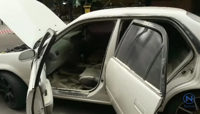 ผัวหึงโหด! ทะเลาะแฟน
ราดทินเนอร์จุดไฟกะเผาคาเก๋ง