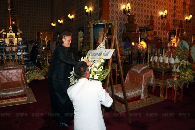 สมเด็จพระเทพฯ เสด็จฯพระพิธีธรรมสวดพระอภิธรรมพระบรมศพ