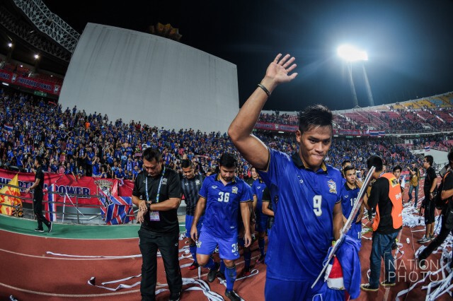 แข้งช้างศึก ขอบคุณแฟนบอล หลังจบเกม ชนะ เมียนมาร์ 4-0