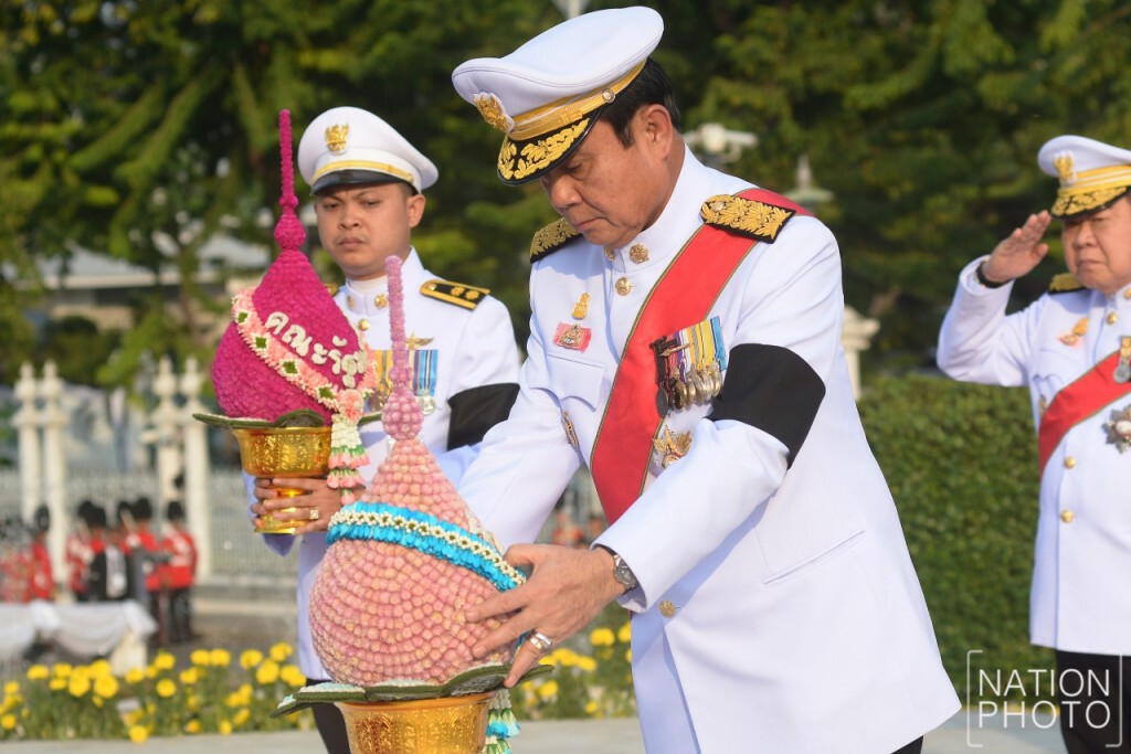ภาพชุด นายกฯ ร่วมถวายพานพุ่มดอกไม้ พระบรมราชานุเสาวรีย์ พระบาทสมเด็จพระปกเกล้าเจ้าอยู่หัว ภาพชุด นายกฯ ร่วมถวายพานพุ่มดอกไม้ พระบรมราชานุเสาวรีย์ พระบาทสมเด็จพระปกเกล้าเจ้าอยู่หัว