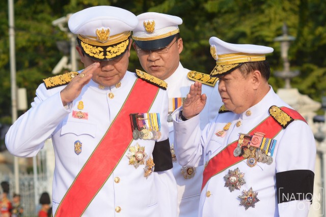 ภาพชุด นายกฯ ร่วมถวายพานพุ่มดอกไม้ พระบรมราชานุเสาวรีย์ พระบาทสมเด็จพระปกเกล้าเจ้าอยู่หัว