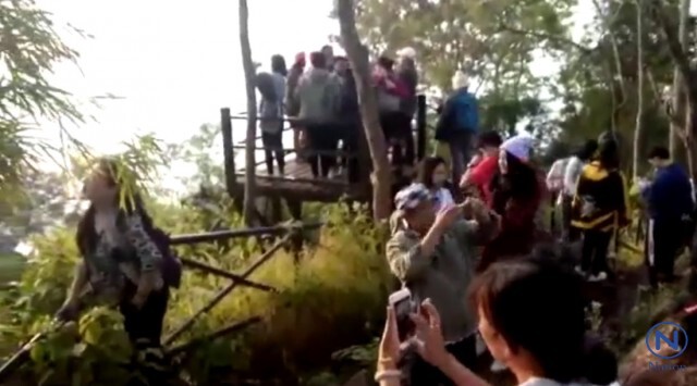 เลยหนาวมาก!
อุณหภูมิลดลงฮวบต่ำสุด 8 องศา
นักท่องเที่ยวทะลักภูเรือ