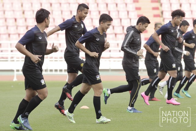"ทัพช้างศึก" ลงซ้อมเตรียมดวลอินโดฯ ศึกซูซูกิ คัพ 2016 รอบชิงชนะเลิศ