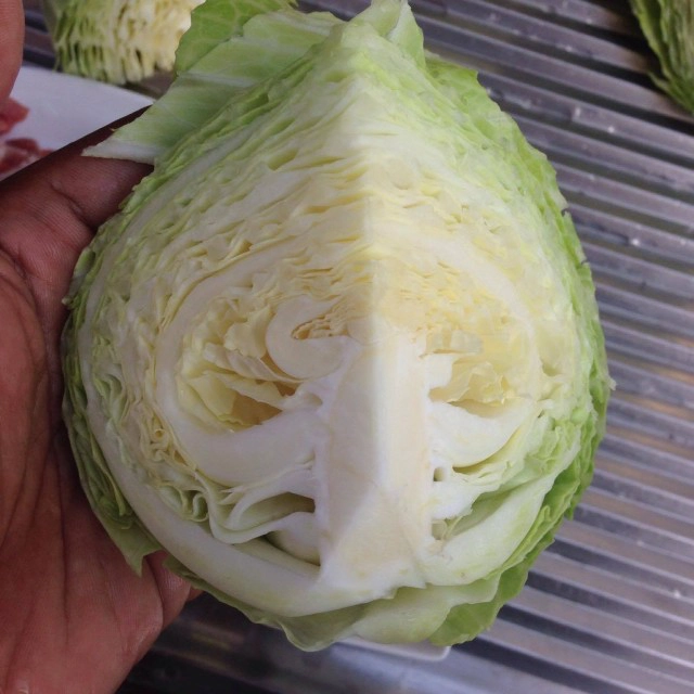 ครัวน้าคม : ต้มจืดกะหล่ำปลีซี่โครงหมูเห็ดหอม เมนูหน้าหนาวกะหล่ำปลีหวานกับซุปซี่โครงหมูร้อนๆ