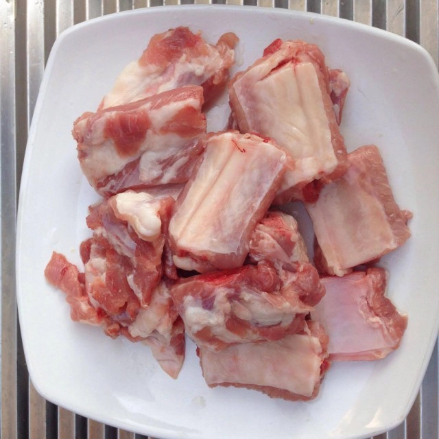 ครัวน้าคม : ต้มจืดกะหล่ำปลีซี่โครงหมูเห็ดหอม เมนูหน้าหนาวกะหล่ำปลีหวานกับซุปซี่โครงหมูร้อนๆ