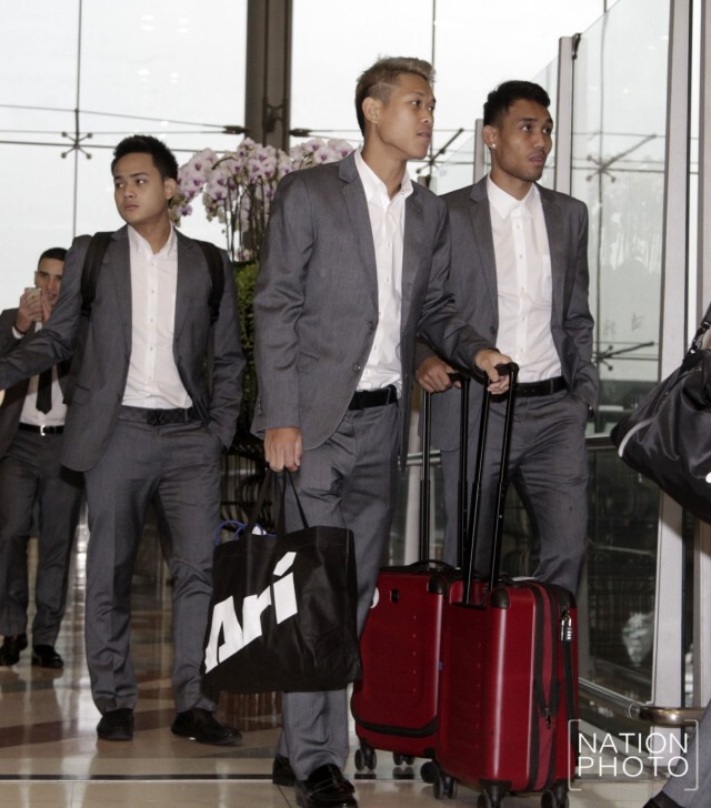 ทัพนักเตะทีมชาติไทย ออกเดินทางสู่ประเทศอินโดนีเซียแล้ว
