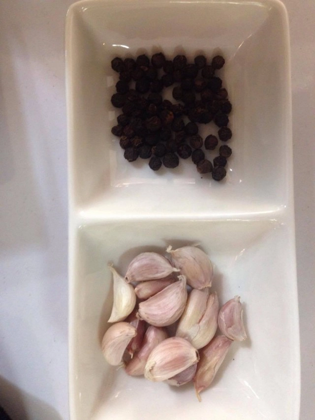 ครัวน้าคม : ต้มจืดกะหล่ำปลีซี่โครงหมูเห็ดหอม เมนูหน้าหนาวกะหล่ำปลีหวานกับซุปซี่โครงหมูร้อนๆ