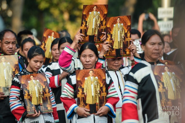 กลุ่มชาติพันธุ์ 41 ชนเผ่าเข้าสักการะพระบรมศพฯ