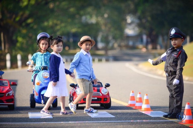 จราจรเชียงใหม่ไอเดียเก๋
สร้างวินัยเด็ก สะท้อนผู้ใหญ่ให้เคารพกฎลดอุบัติเหตุ