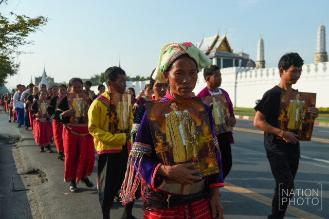 กลุ่มชาติพันธุ์ 41 ชนเผ่าเข้าสักการะพระบรมศพฯ
