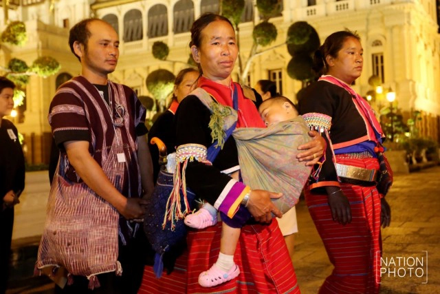 10 ชนเผ่าภาคเหนือ 1,741 คน ร้อยดวงใจเข้าถวายสักการะในหลวงรัชกาลที่ 9