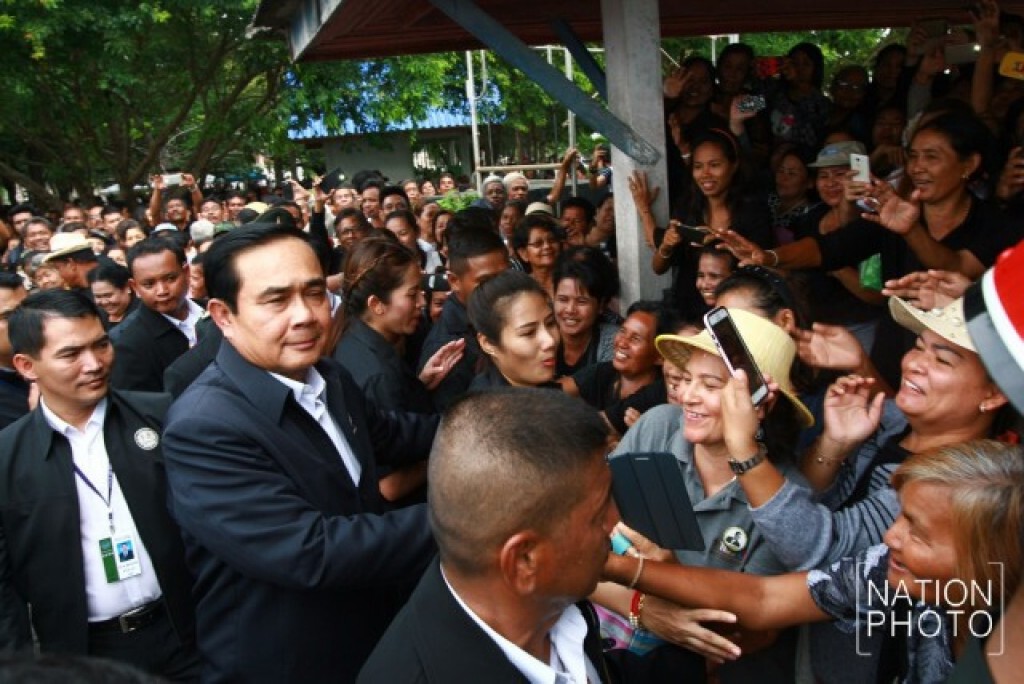 นายกฯ เยี่ยมชาวสงขลา นายกฯ เยี่ยมชาวสงขลา