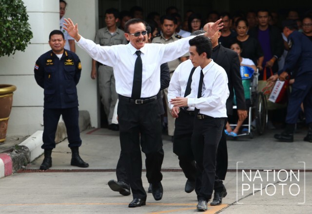 (ภาพชุด) "ชูวิทย์"ได้รับพระราชทานอภัยโทษ