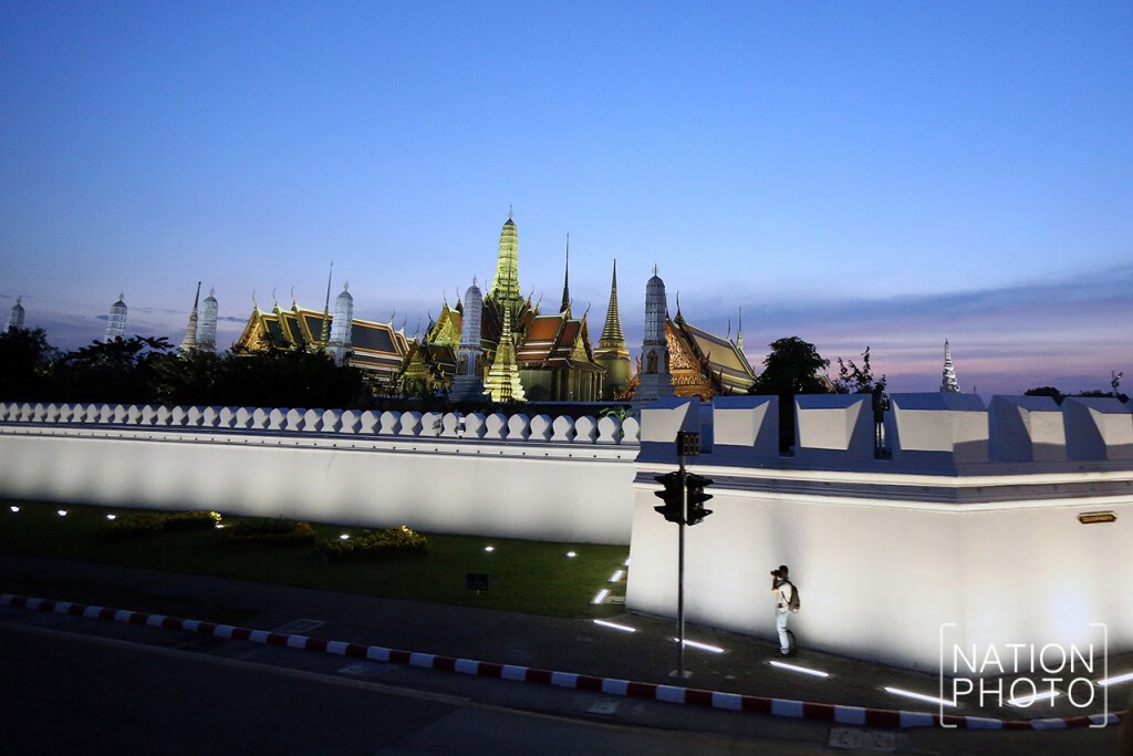 ทัศนียภาพความงดงามยามเย็นของพระบรมมหาราชวัง ทัศนียภาพความงดงามยามเย็นของพระบรมมหาราชวัง