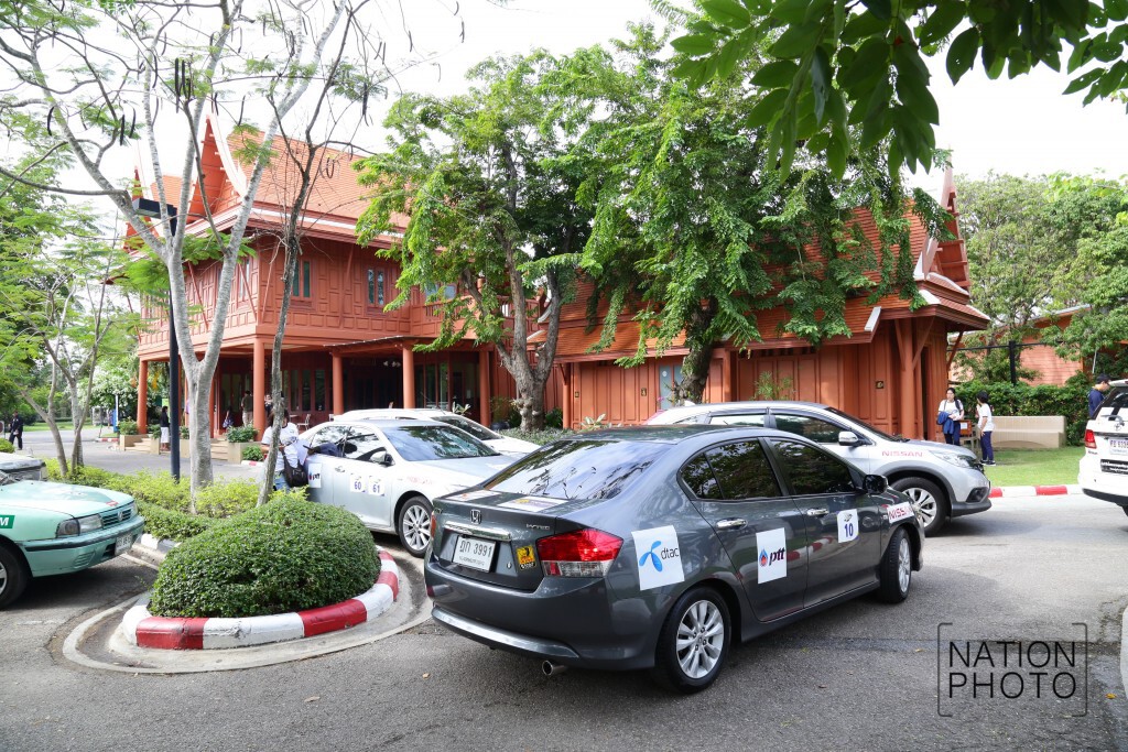 นักแข่งเช็คอินจุดแรก ที่อุทยาน ร.๒ กิจกรรม Nation TV Charity Rally 2 "รำลึกถึงพ่อ" นักแข่งเช็คอินจุดแรก ที่อุทยาน ร.๒ กิจกรรม Nation TV Charity Rally 2 "รำลึกถึงพ่อ"
