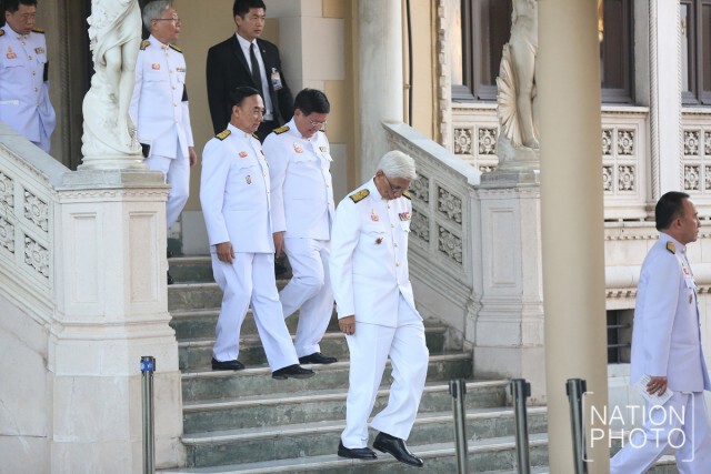 ประยุทธ์ นำ ครม.ชุดใหม่ เข้าเฝ้าถวายสัตย์ฯ