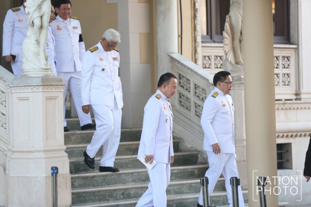 ประยุทธ์ นำ ครม.ชุดใหม่ เข้าเฝ้าถวายสัตย์ฯ