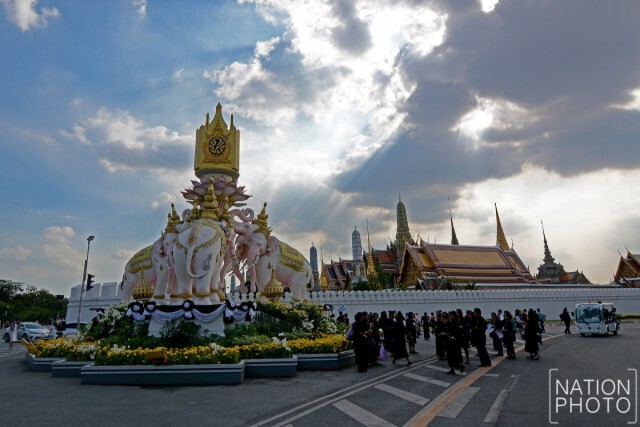 พสกนิกรเดินทางเข้าสักการะพระบรมศพ (21 ธ.ค.59)