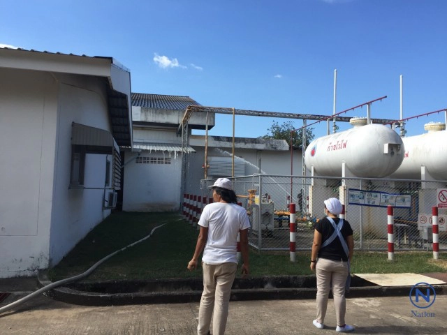 ไฟไหม้ โรงงานผลิตเสื้อผ้า จ.ปราจีนบุรี 
พนักงานหนีตายอลหม่าน