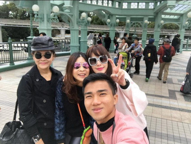 คู่รักสุดหวาน "เจ ชนาธิป-เมย์ พิชญ์นาฏ"  ควงแขนสุดสวีทรับลมหนาวที่ญี่ปุ่น