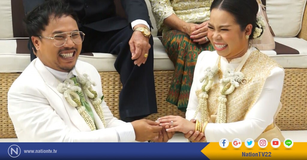 "ตุ๊กกี้-บูบู้"แต่งงานตามประเพณีอีสาน "ตุ๊กกี้-บูบู้"แต่งงานตามประเพณีอีสาน