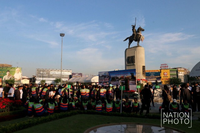 กลุ่มเขตกรุงธนเหนือ Big cleaning
ลานพระบรมราชานุสาวรีย์ฯ พระเจ้าตากสิน ร่วมสร้างกรุงเทพฯ เมืองสะอาด