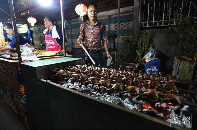 ถนนคนเดินเขมราฐ จ.อุบลราชธานี